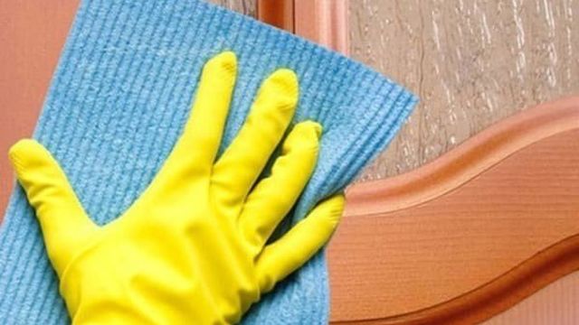 Как почистить матовое стекло на двери